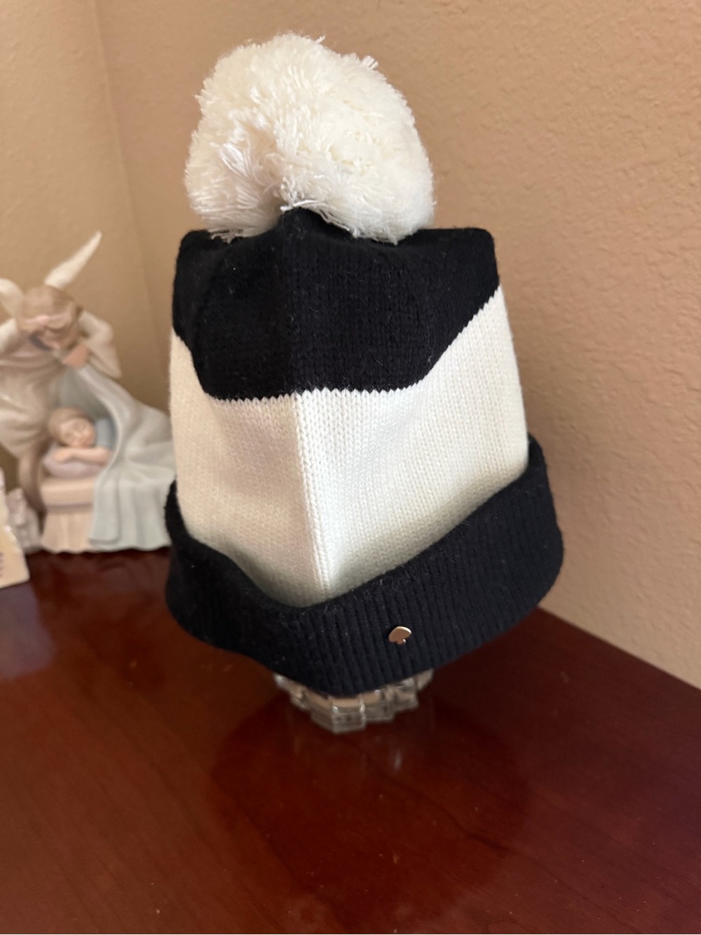 Black & White Pom Pom Beanie Hat